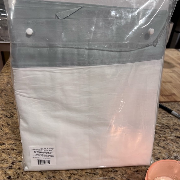 Matouk King Duvet BRAND NEW - Picture 4 of 8